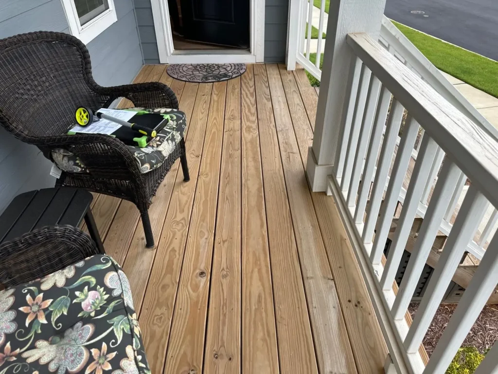 Deck sealer in Charlotte, NC by DuraSeal